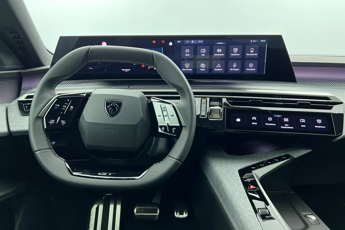 PEUGEOT 3008 GT Hybrid 145 e-DCS6 - Image 17