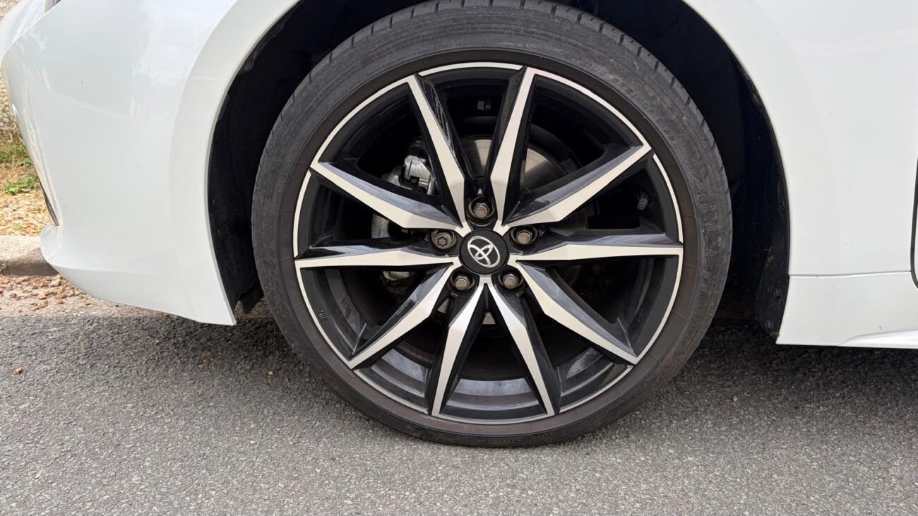 TOYOTA COROLLA GR SPORT 1.8 Hybride 140 ch - Image 8