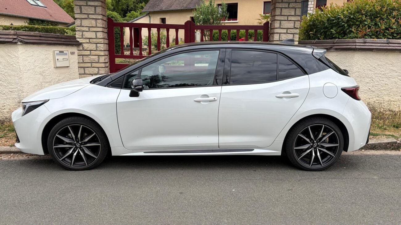 TOYOTA COROLLA GR SPORT 1.8 Hybride 140 ch - Image 9