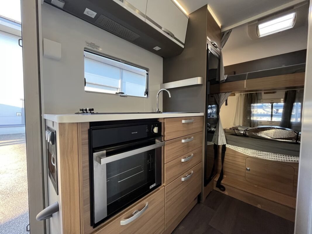 ADRIA CORAL XL A 670 DK - Image 12