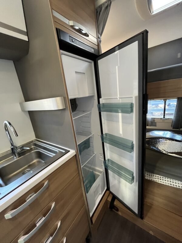 ADRIA CORAL XL A 670 DK - Image 13