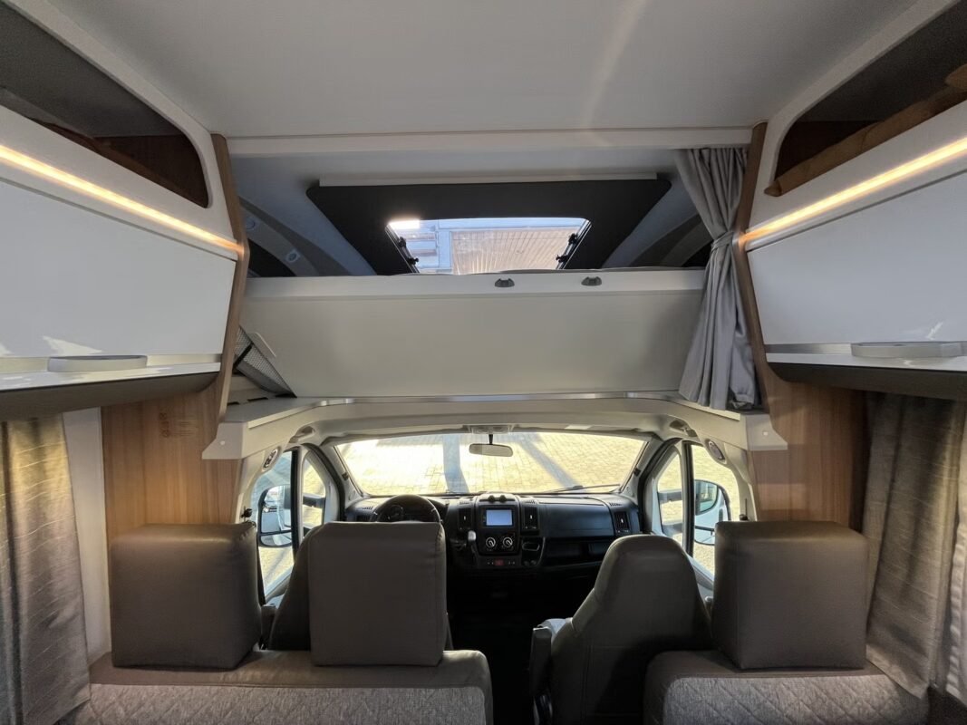 ADRIA CORAL XL A 670 DK - Image 16