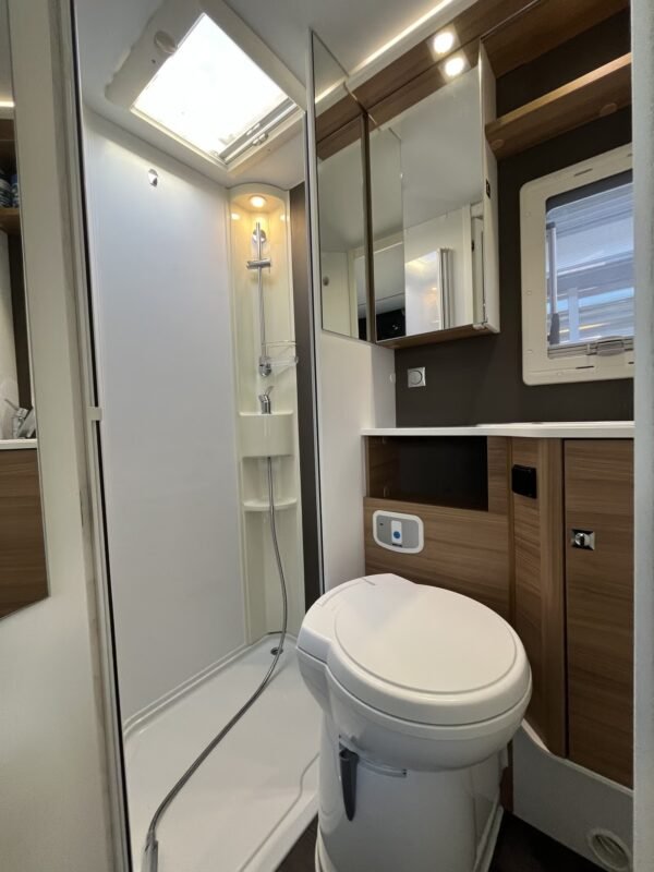 ADRIA CORAL XL A 670 DK - Image 18