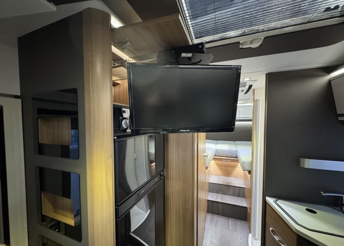 ADRIA MATRIX M 670SL SUPREME - Image 11