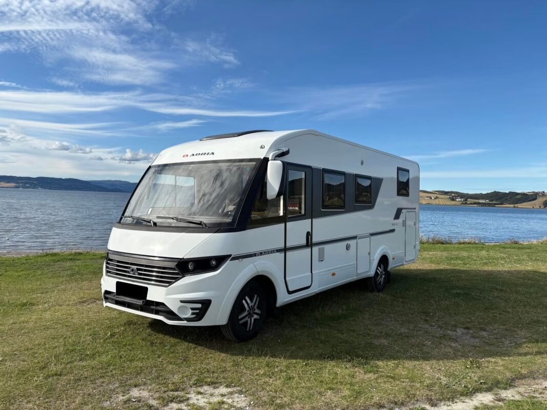ADRIA SONIC 700 SL PLUS - Image 1