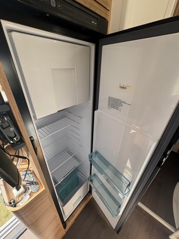 ADRIA SONIC 700 SL PLUS - Image 19
