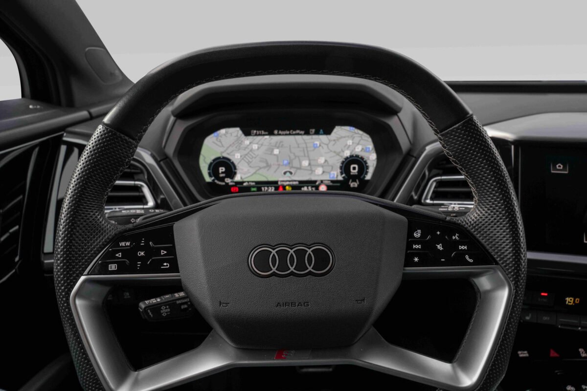 AUDI Q4 E-TRON 40 S LINE BUSINESS - Image 10