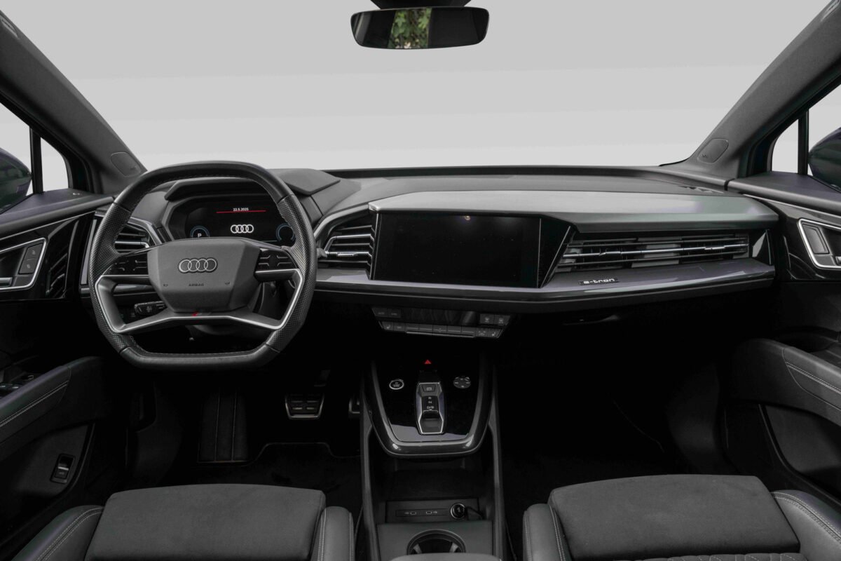 AUDI Q4 E-TRON 40 S LINE BUSINESS - Image 11