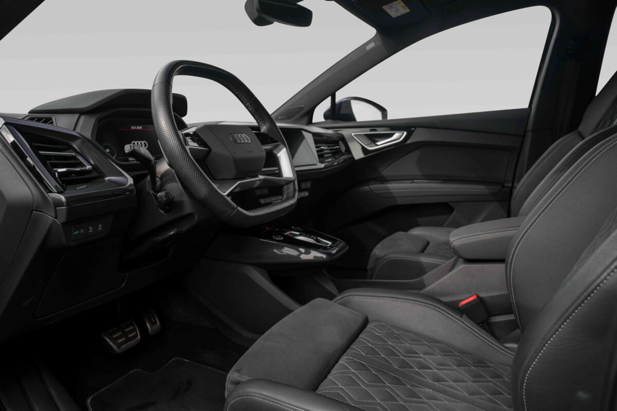 AUDI Q4 E-TRON 40 S LINE BUSINESS - Image 14