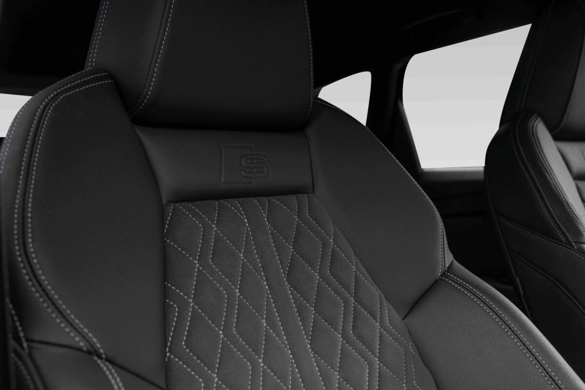 AUDI Q4 E-TRON 40 S LINE BUSINESS - Image 15