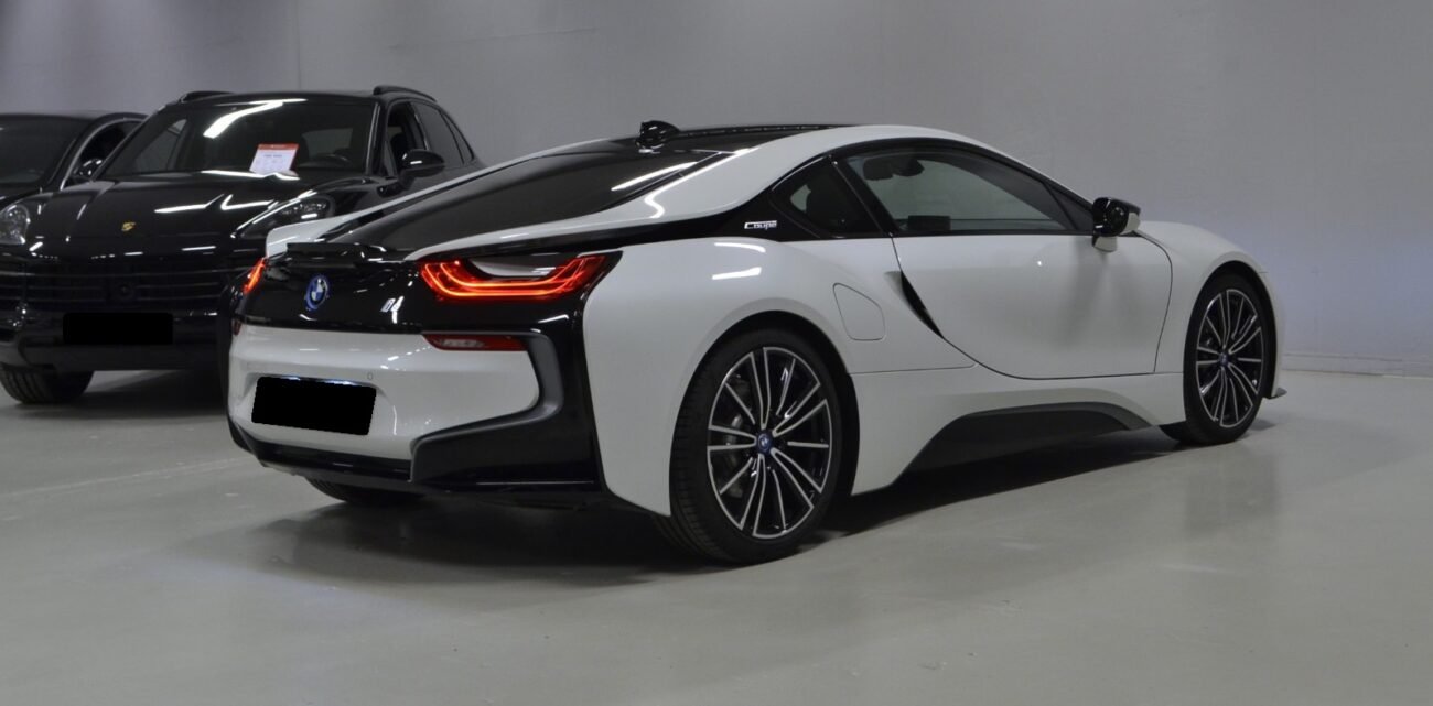 BMW i8 I (I12) 374CH - Image 9