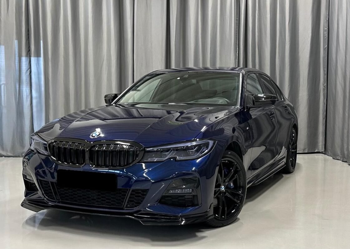 BMW SERIE 3 330E XDRIVE M-SPORT - Image 1