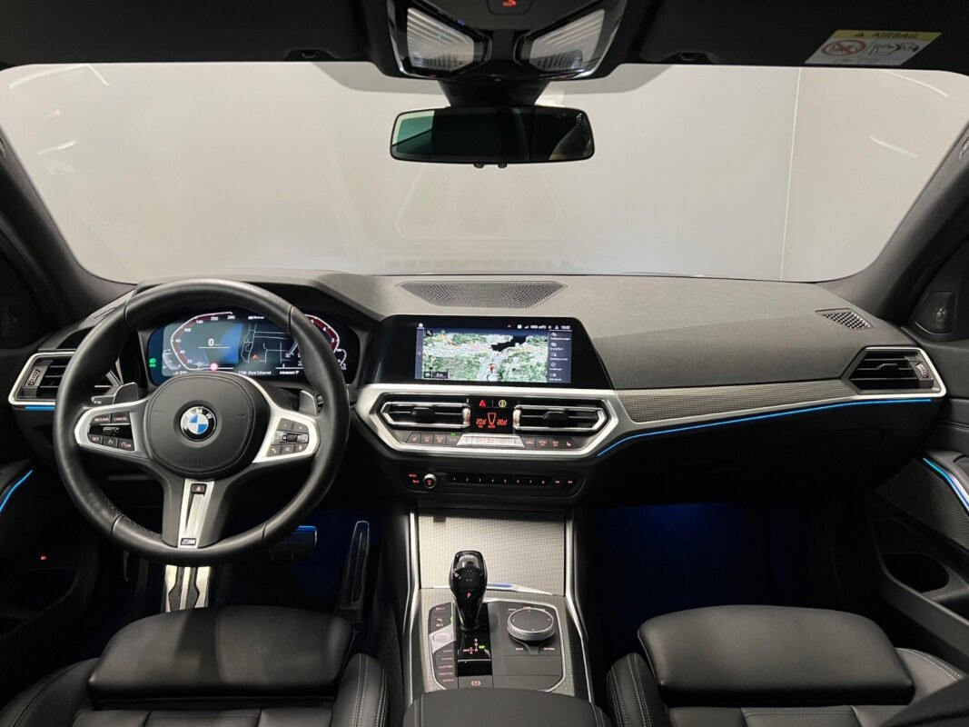 BMW SERIE 3 330E XDRIVE M-SPORT - Image 17