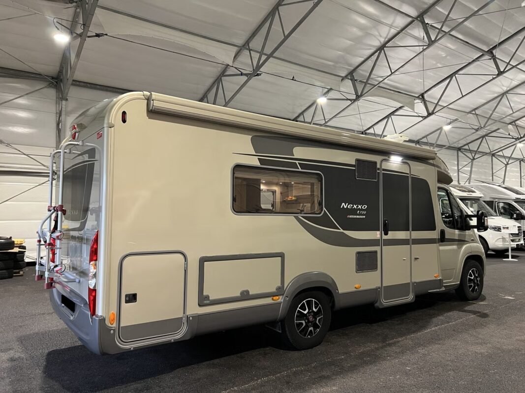 BÜRSTNER NEXXO T720 - Image 2