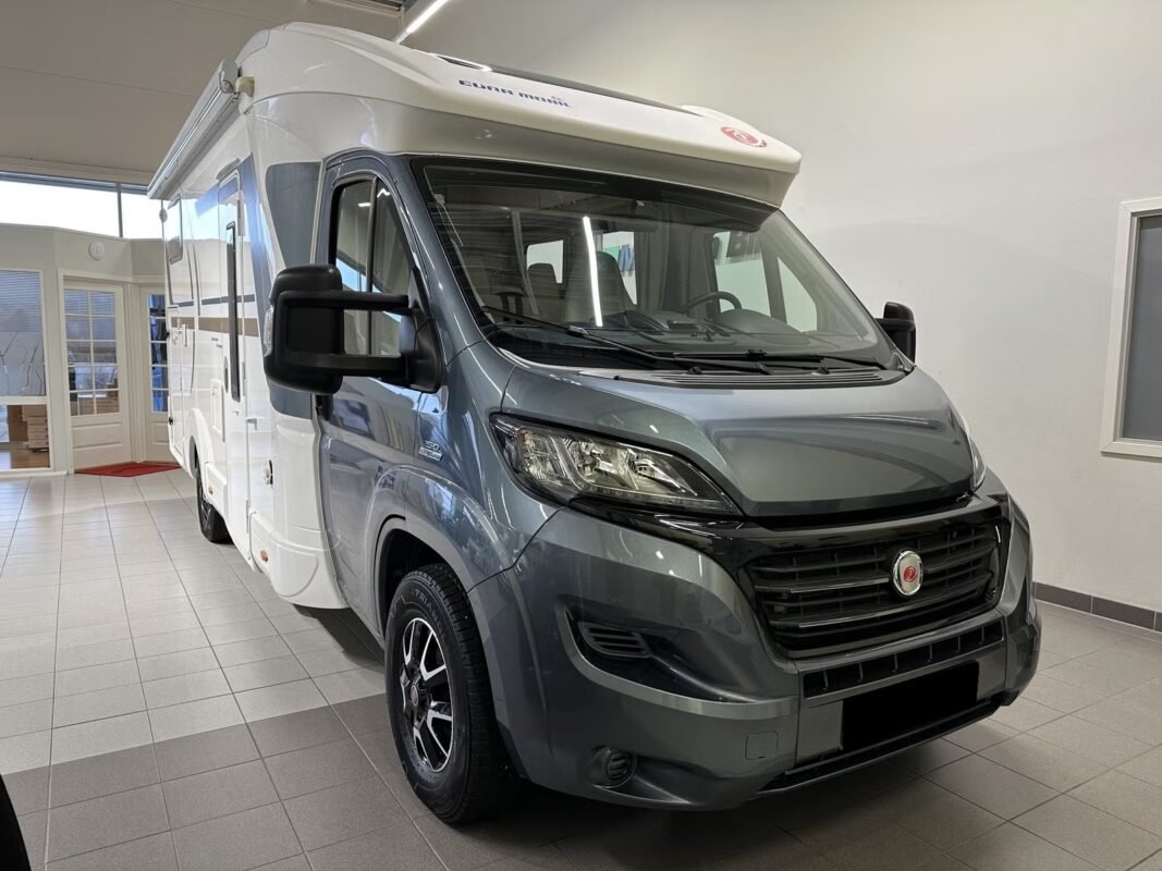 EURA MOBIL PROFILA T 695 EB - Image 1