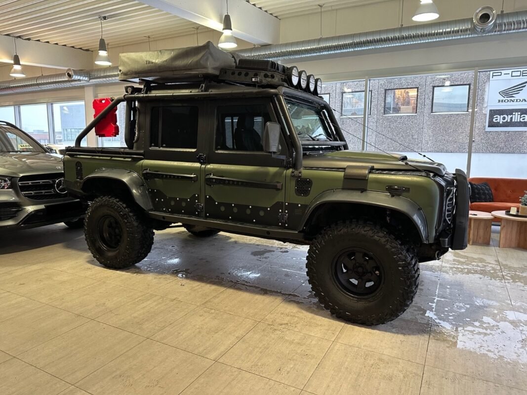 LAND ROVER DEFENDER 110 STATION WAGON TD5 - Image 4