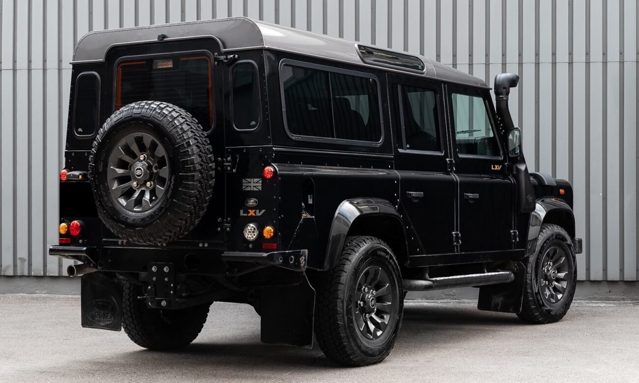 LAND ROVER DEFENDER II 110 PICK UP LXV 2.2 65EME ANNIVERSAIRE - Image 4