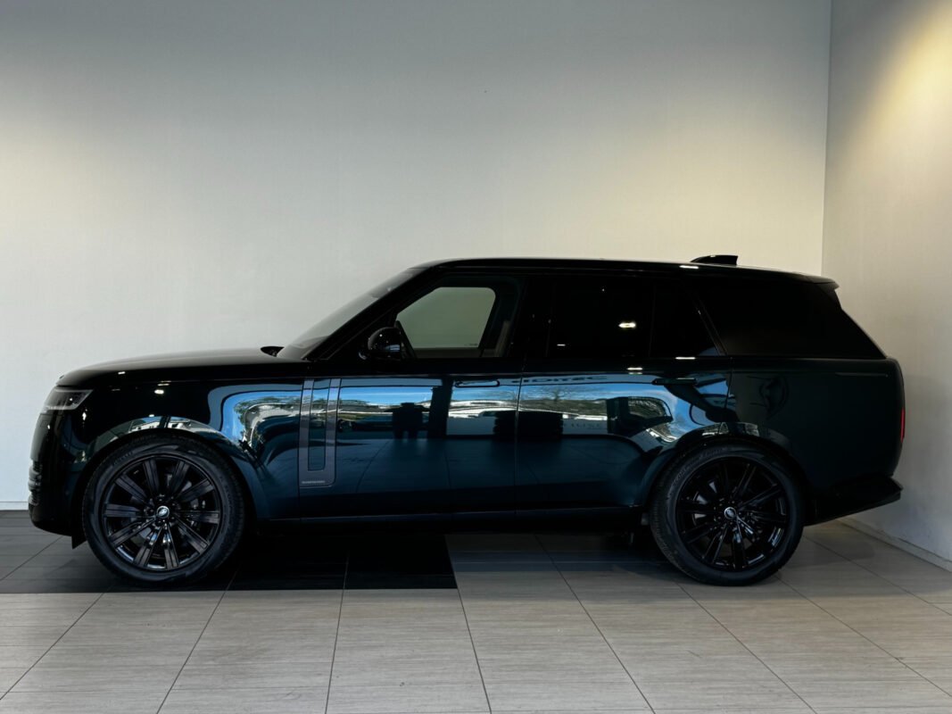 LAND ROVER RANGE ROVER D350 AUTOBIOGRAPHIE SVO - Image 3