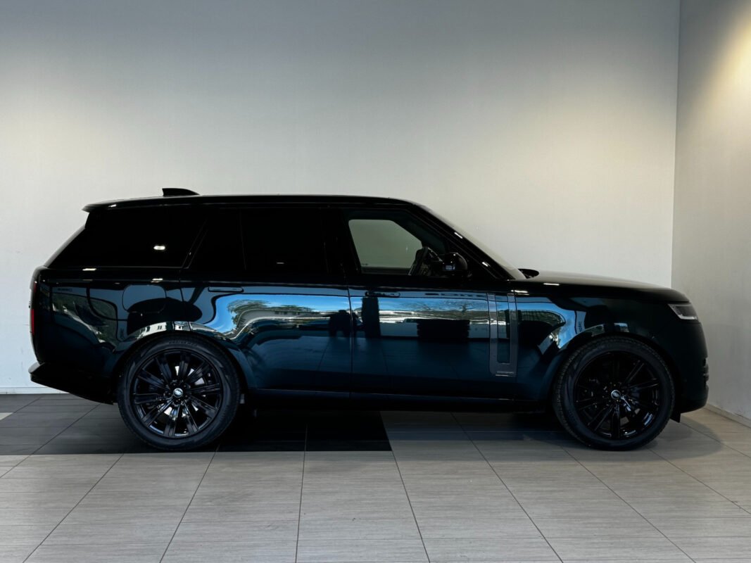 LAND ROVER RANGE ROVER D350 AUTOBIOGRAPHIE SVO - Image 8