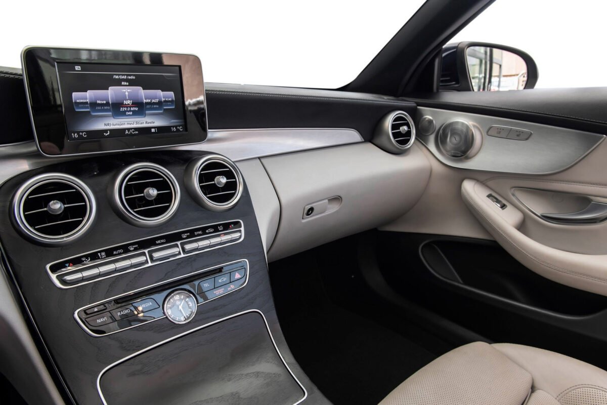 MERCEDES-BENZ CLASSE C IV 180 EDITION 1 9G-TRONIC - Image 9