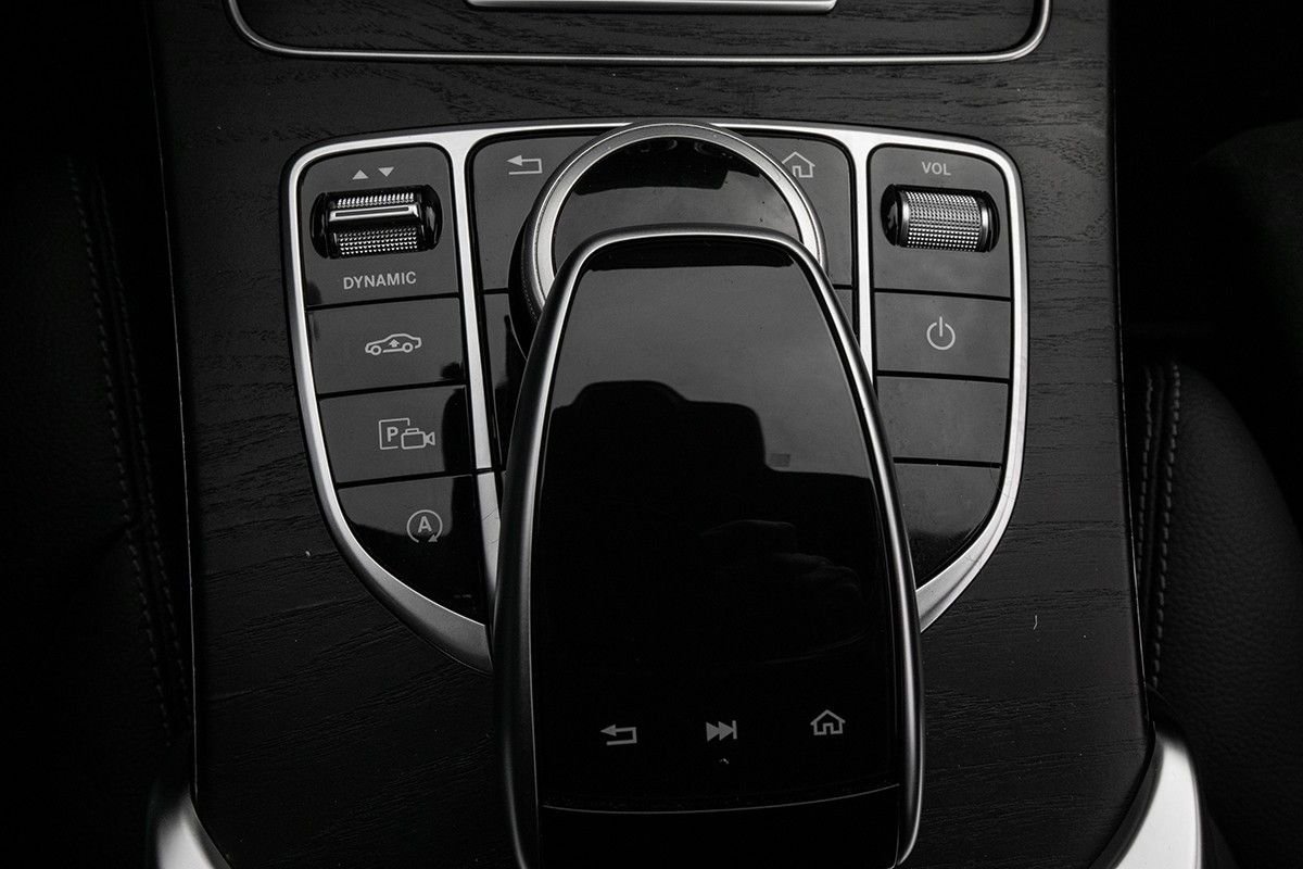 MERCEDES-BENZ CLASSE C IV 220 D 194 CH AMG LINE 4MATIC 9G-TRONIC - Image 17