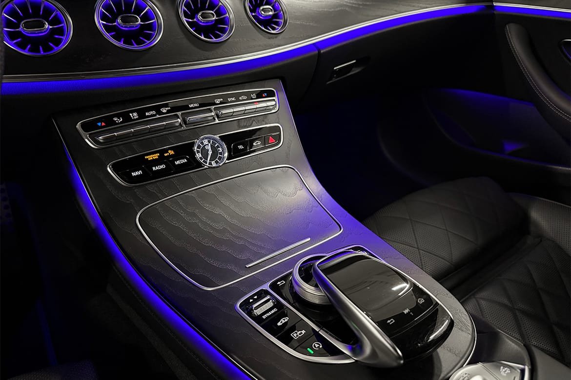 MERCEDES-BENZ CLASSE E CABRIOLET III 300 AMG LINE 9G-TRONIC - Image 17