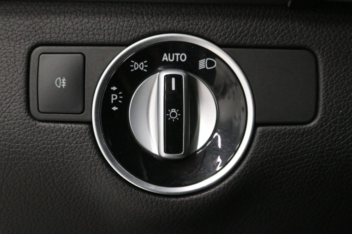 MERCEDES-BENZ COUPE I 350 D 258CH FASCINATION 4MATIC 9G-TRONIC - Image 16