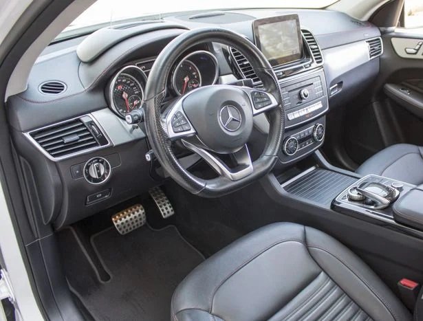 MERCEDES-BENZ COUPE I 350 D 258CH FASCINATION 4MATIC 9G-TRONIC - Image 11