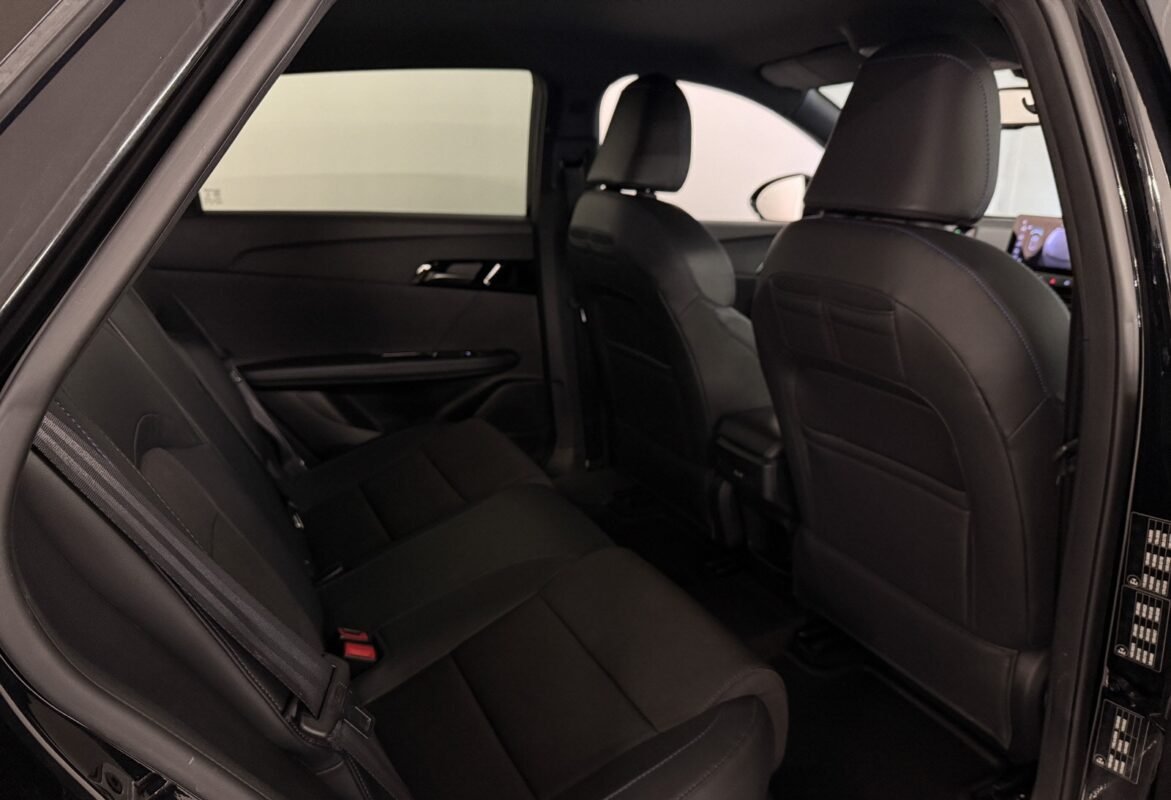 MG MOTOR MG4 EV LUXURY - Image 14