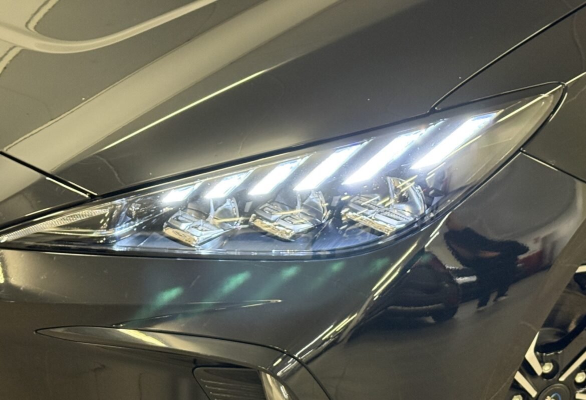 MG MOTOR MG4 EV LUXURY - Image 20