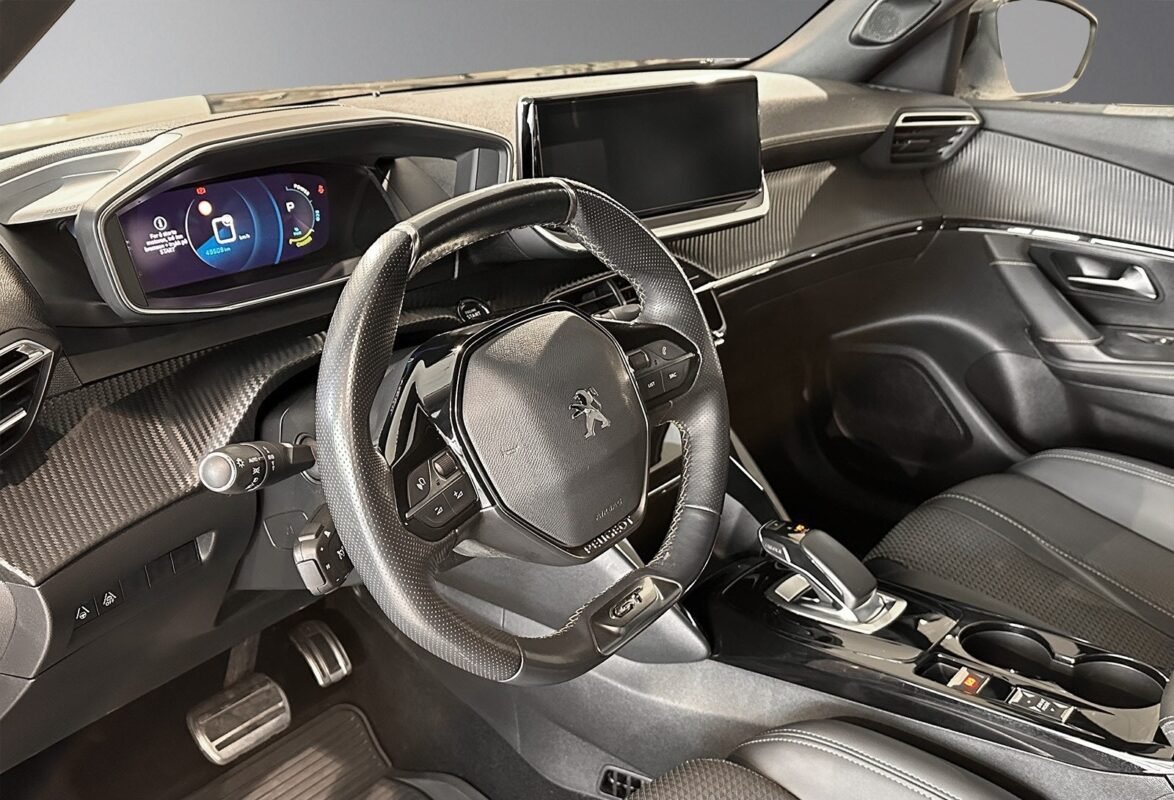 PEUGEOT 2008 II E-2008 136 CH GT - Image 6