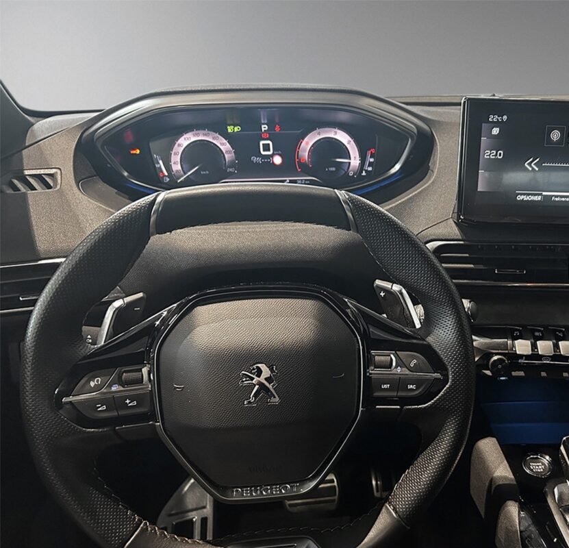 PEUGEOT 5008 II 1.5 BLUEHDi 130CH S&S GT PACK EAT8 BLACK PACK - Image 12