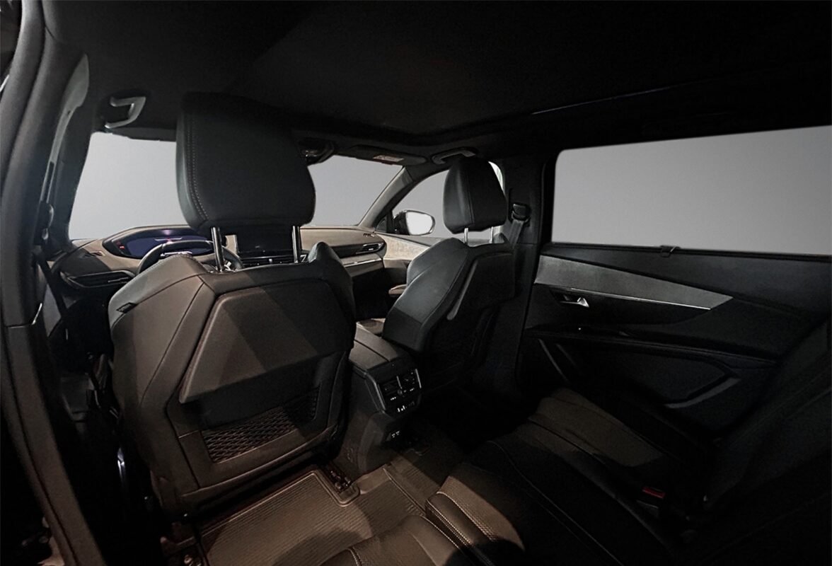 PEUGEOT 5008 II 1.5 BLUEHDi 130CH S&S GT PACK EAT8 BLACK PACK - Image 13