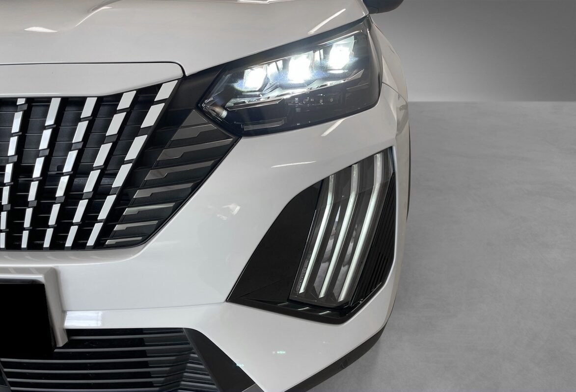 PEUGEOT E-2008 156 CH GT - Image 7