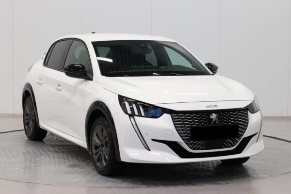 PEUGEOT E-208 136CH GT