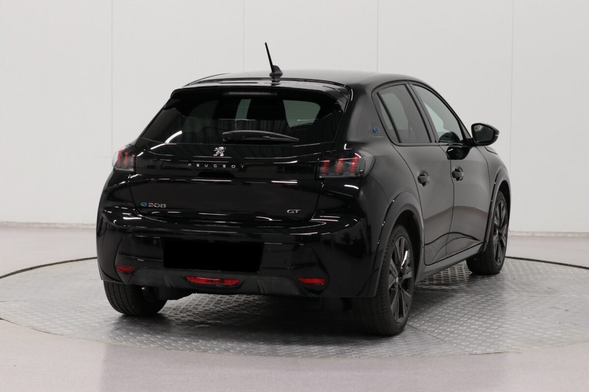 PEUGEOT E-208 136CH GT - Image 4