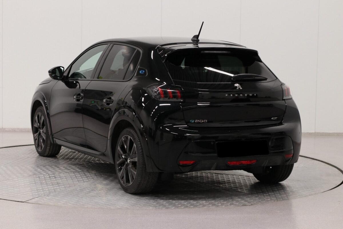 PEUGEOT E-208 136CH GT - Image 6
