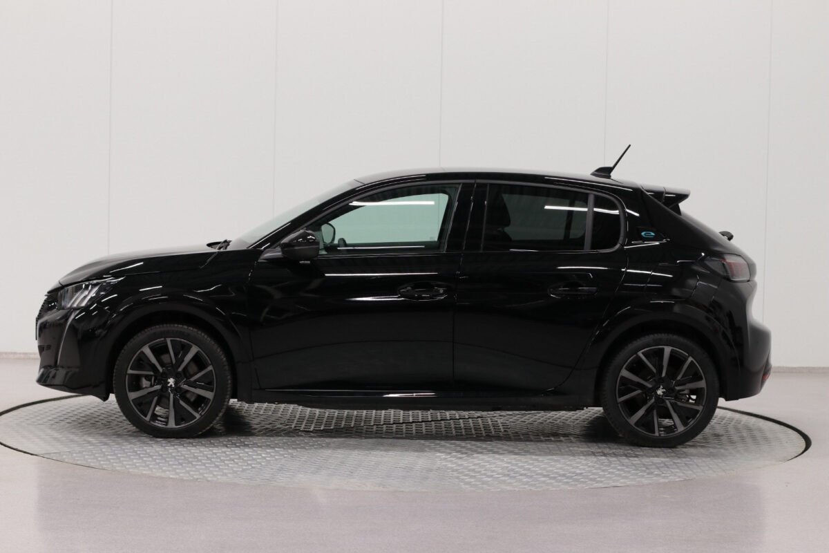 PEUGEOT E-208 136CH GT - Image 7
