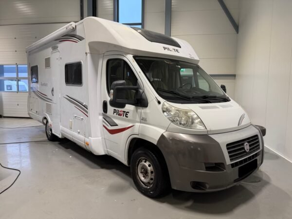 PILOTE P 716 AVENTURA