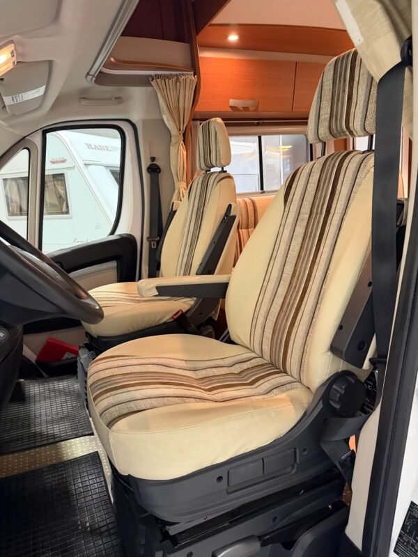 PILOTE P 716 AVENTURA - Image 10
