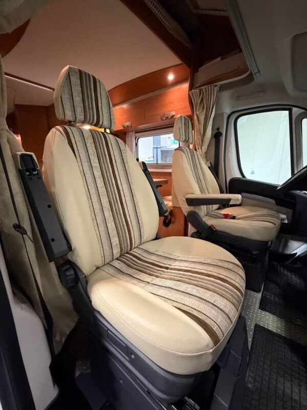 PILOTE P 716 AVENTURA - Image 12