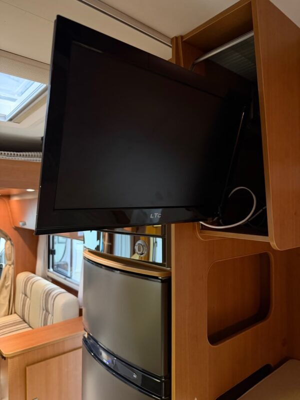 PILOTE P 716 AVENTURA - Image 16