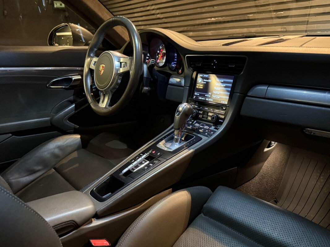 PORSCHE 911 COUPE V (991) CARRERA 4S PDK - Image 17