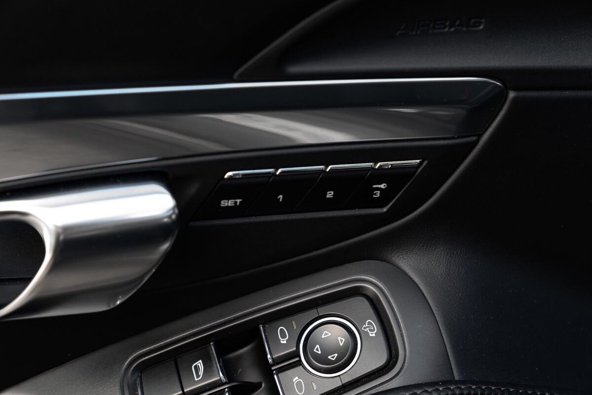 PORSCHE 911 COUPE V (991) CARRERA 4S PDK - Image 18