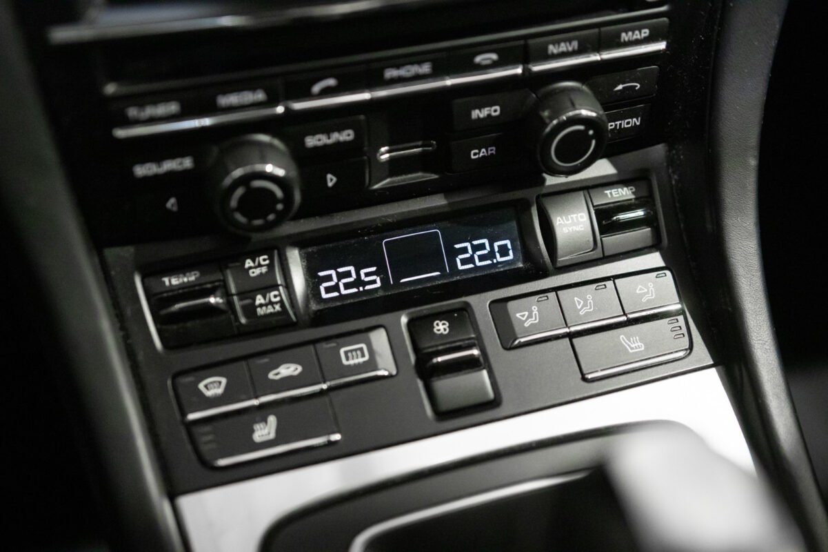 PORSCHE 911 COUPE V (991) CARRERA PDK - Image 16