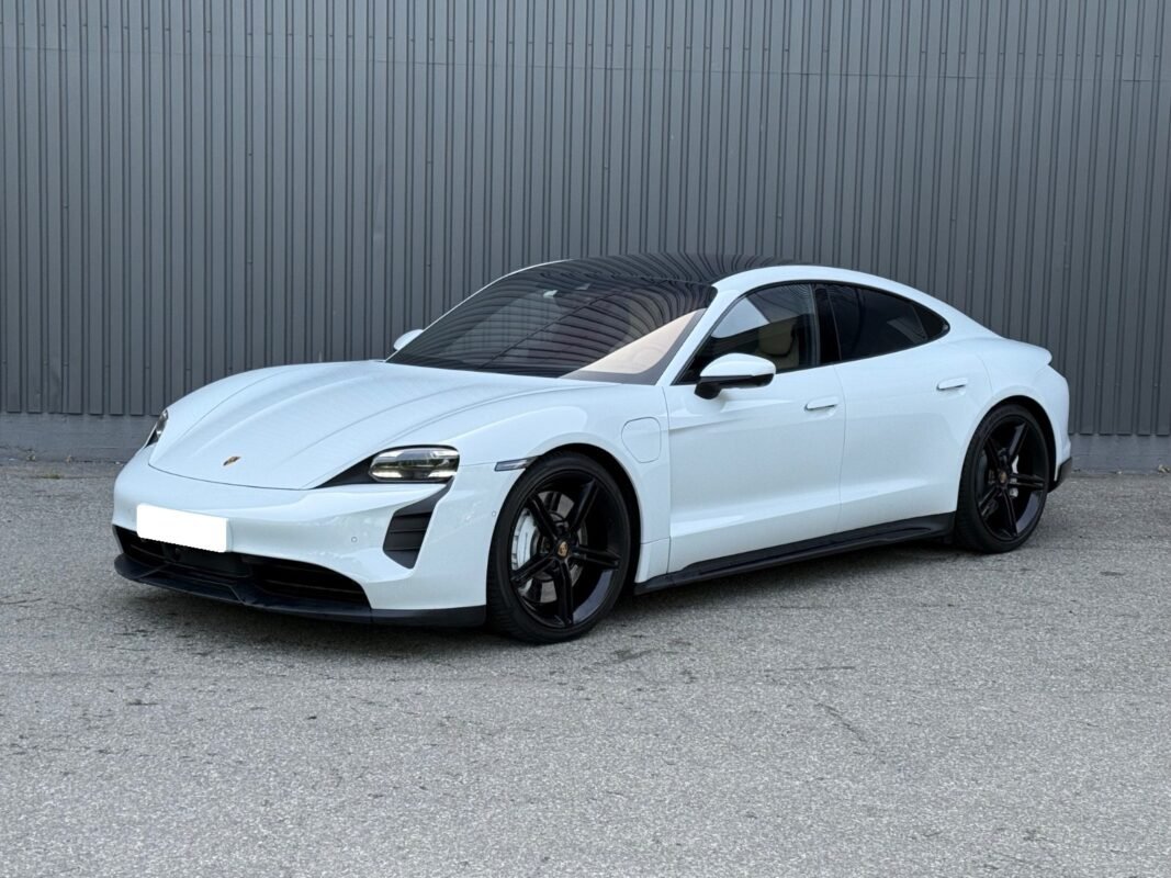 PORSCHE TAYCAN 4S PERFORMANCE PLUS - Image 2