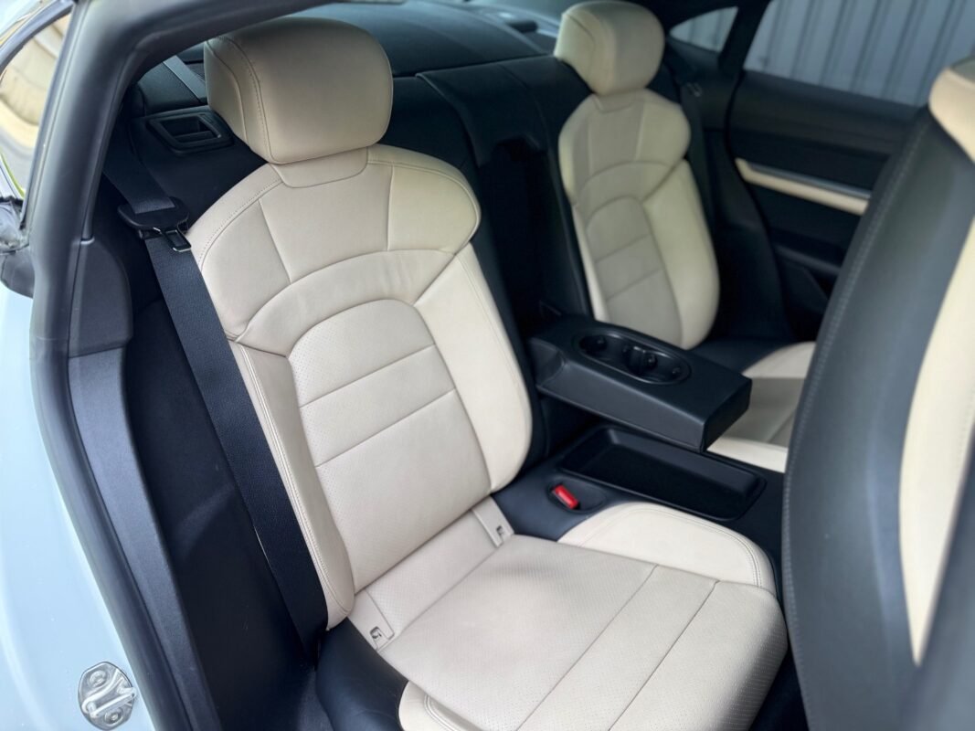 PORSCHE TAYCAN 4S PERFORMANCE PLUS - Image 13