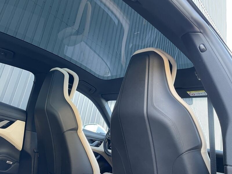 PORSCHE TAYCAN 4S PERFORMANCE PLUS - Image 17