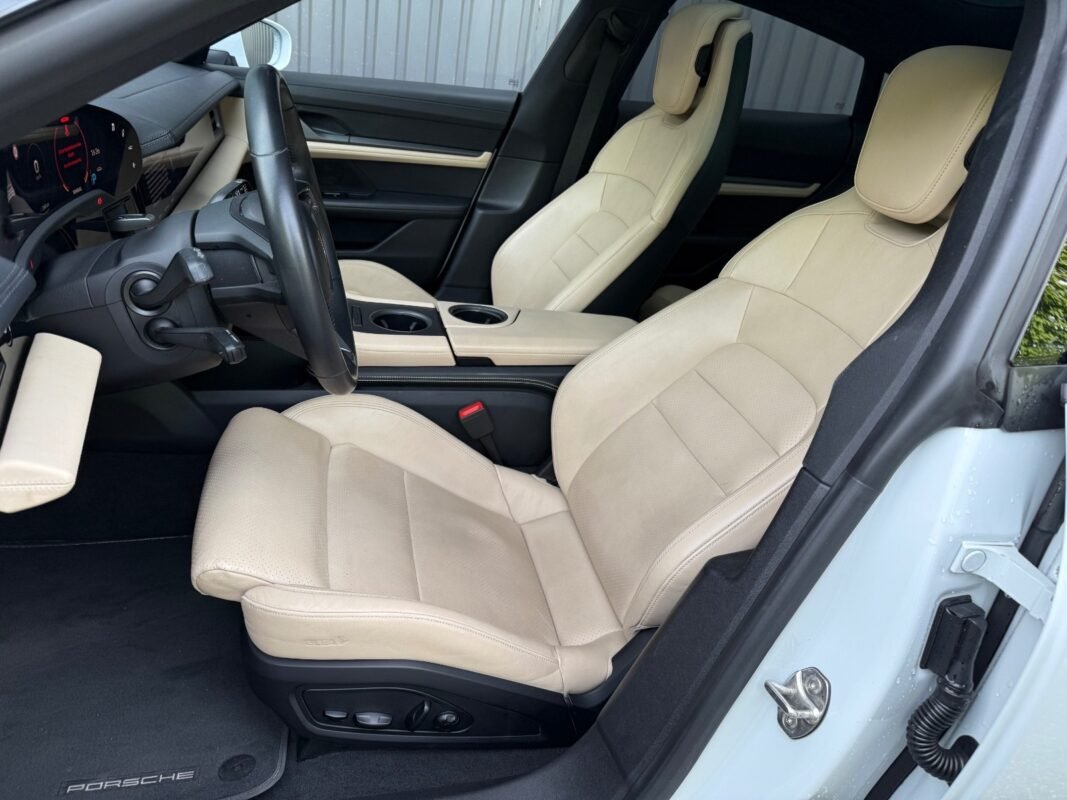 PORSCHE TAYCAN 4S PERFORMANCE PLUS - Image 19