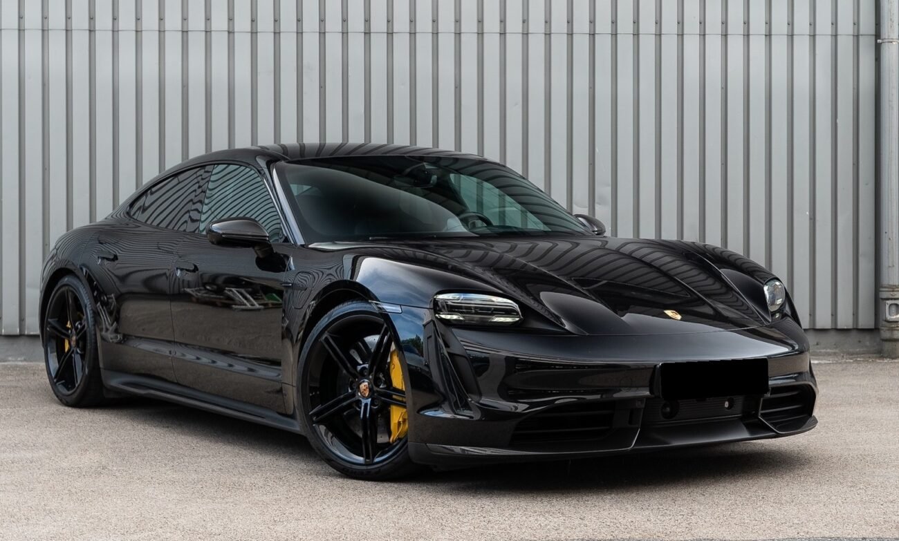PORSCHE TAYCAN TURBO S - Image 1